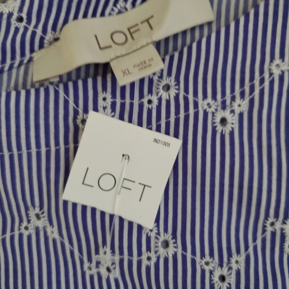 LOFT Blouse - Picture 3 of 7